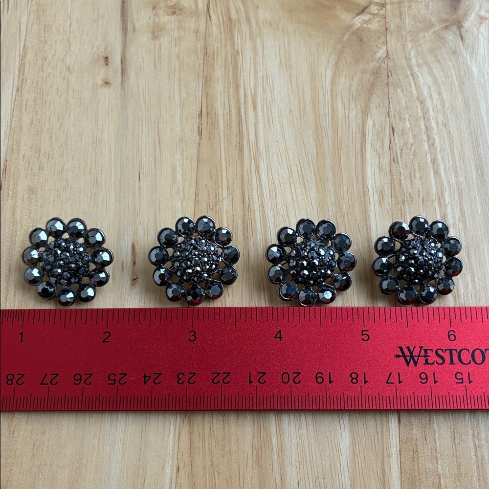Black Crystal Flower Stud Pins set of 4. - Picture 3 of 4